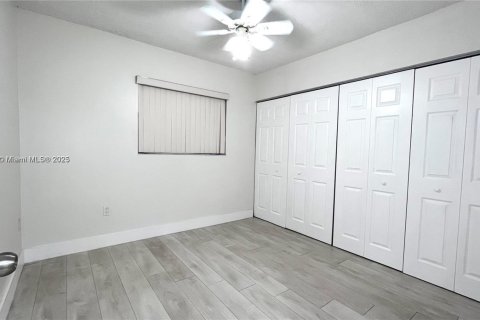 Copropriété à louer à Hialeah, Floride: 3 chambres, 102.19 m2 № 1942392 - photo 10