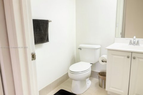 Adosado en venta en Miramar, Florida, 2 dormitorios, 92.9 m2 № 1923254 - foto 10