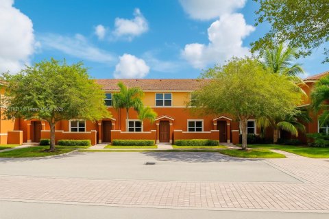 Adosado en venta en Miramar, Florida, 2 dormitorios, 92.9 m2 № 1923254 - foto 30