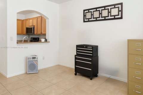 Adosado en venta en Miramar, Florida, 2 dormitorios, 92.9 m2 № 1923254 - foto 8