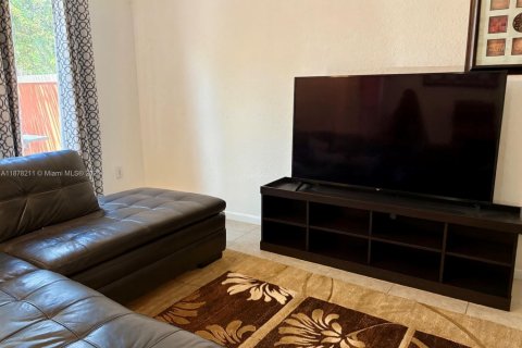 Adosado en venta en Miramar, Florida, 2 dormitorios, 92.9 m2 № 1923254 - foto 7