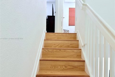 Adosado en venta en Miramar, Florida, 2 dormitorios, 92.9 m2 № 1923254 - foto 13