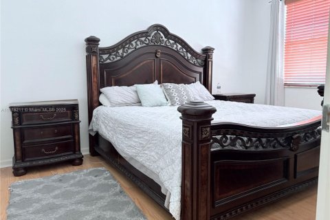 Adosado en venta en Miramar, Florida, 2 dormitorios, 92.9 m2 № 1923254 - foto 17