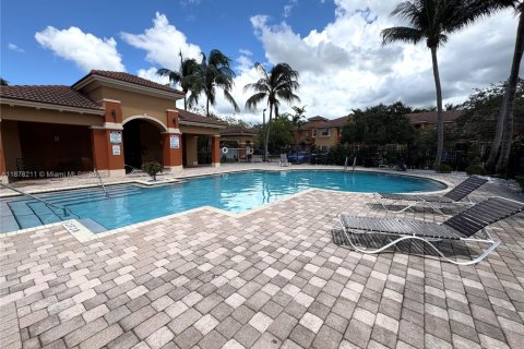 Adosado en venta en Miramar, Florida, 2 dormitorios, 92.9 m2 № 1923254 - foto 24