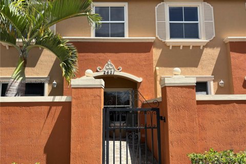 Adosado en venta en Miramar, Florida, 2 dormitorios, 92.9 m2 № 1923254 - foto 2