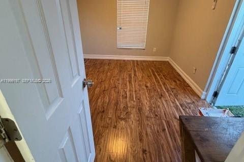 Commercial property in Homestead, Florida 1 bedroom № 2067449 - photo 2