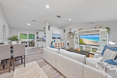 Casa en venta en Port St. Lucie, Florida, 3 dormitorios, 104.52 m2 № 2410932 - foto 24