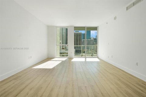 Condominio en alquiler en Miami, Florida, 1 dormitorio, 74.88 m2 № 1994497 - foto 9
