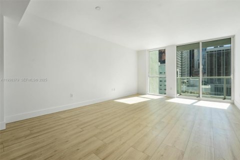 Condominio en alquiler en Miami, Florida, 1 dormitorio, 74.88 m2 № 1994497 - foto 8