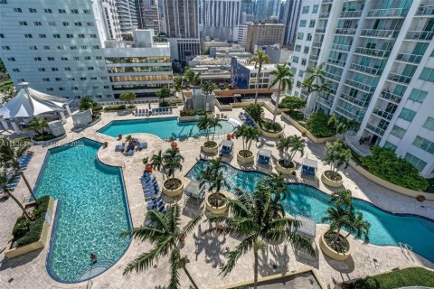 Condominio en alquiler en Miami, Florida, 1 dormitorio, 74.88 m2 № 1994497 - foto 21