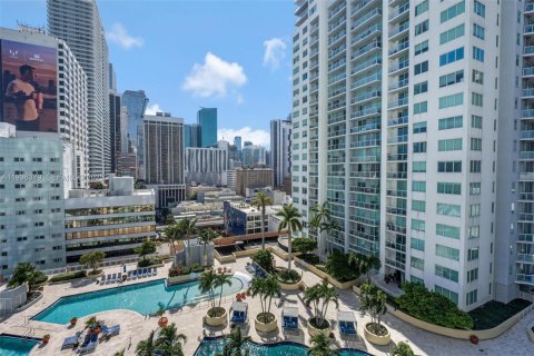 Condominio en alquiler en Miami, Florida, 1 dormitorio, 74.88 m2 № 1994497 - foto 20