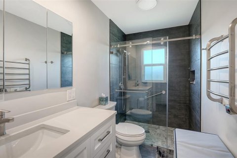 House in Sarasota, Florida 3 bedrooms, 153.29 sq.m. № 1905510 - photo 25