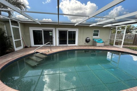 Casa en alquiler en Sarasota, Florida, 3 dormitorios, 153.29 m2 № 1905510 - foto 6