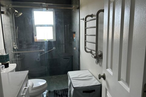 Casa en alquiler en Sarasota, Florida, 3 dormitorios, 153.29 m2 № 1905510 - foto 23