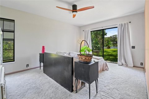House in Holiday, Florida 3 bedrooms, 153.01 sq.m. № 2266282 - photo 8