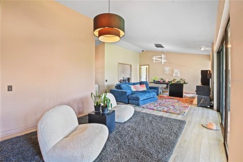House in Holiday, Florida 3 bedrooms, 153.01 sq.m. № 2266282 - photo 4