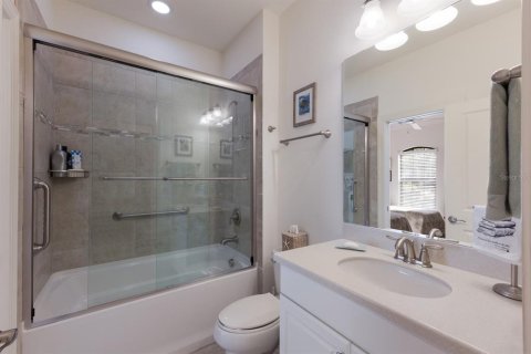 House in Sarasota, Florida 2 bedrooms, 152.27 sq.m. № 1789578 - photo 27