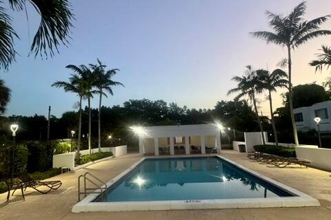 Adosado en venta en West Palm Beach, Florida, 2 dormitorios, 118.64 m2 № 2177157 - foto 14