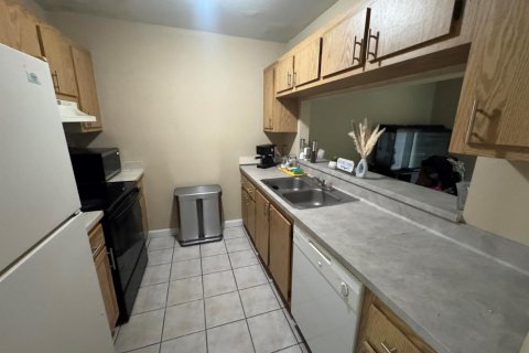 Adosado en venta en West Palm Beach, Florida, 2 dormitorios, 118.64 m2 № 2177157 - foto 4
