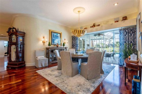 House in Tampa, Florida 3 bedrooms, 312.62 sq.m. № 2114768 - photo 11