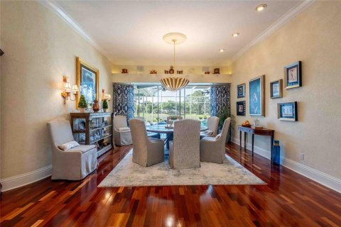 House in Tampa, Florida 3 bedrooms, 312.62 sq.m. № 2114768 - photo 10