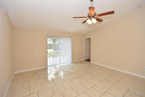 Casa en alquiler en Palm Coast, Florida, 3 dormitorios, 127.37 m2 № 1910450 - foto 27