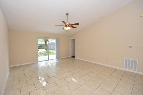 Casa en alquiler en Palm Coast, Florida, 3 dormitorios, 127.37 m2 № 1910450 - foto 20