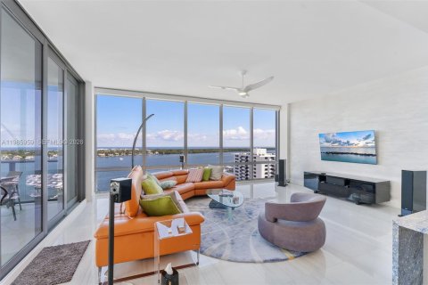 Купить кондоминиум в Норт-Палм-Бич, Флорида 3 спальни, 199.55м2, № 2049126 - фото 2