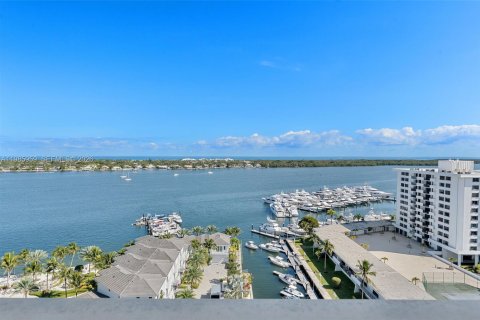 Купить кондоминиум в Норт-Палм-Бич, Флорида 3 спальни, 199.55м2, № 2049126 - фото 15