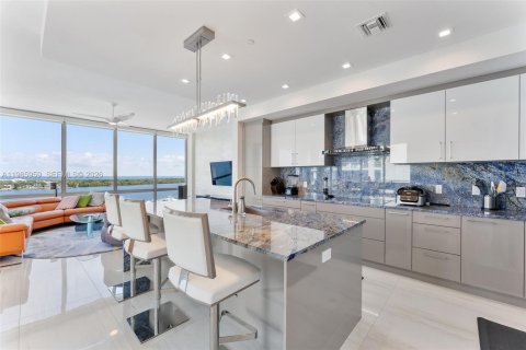 Купить кондоминиум в Норт-Палм-Бич, Флорида 3 спальни, 199.55м2, № 2049126 - фото 8