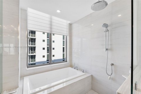 Купить кондоминиум в Норт-Палм-Бич, Флорида 3 спальни, 199.55м2, № 2049126 - фото 28