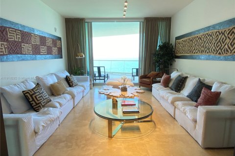 Condo in Sunny Isles Beach, Florida, 3 bedrooms  № 1974529 - photo 3