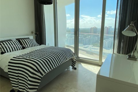 Condo in Sunny Isles Beach, Florida, 3 bedrooms  № 1974529 - photo 8