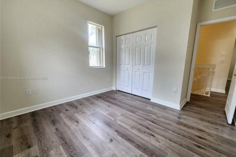 Touwnhouse à vendre à Miami, Floride: 4 chambres, 183.95 m2 № 1726873 - photo 15