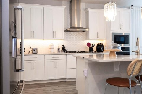 House in Winter Garden, Florida 5 bedrooms, 335.38 sq.m. № 854863 - photo 6