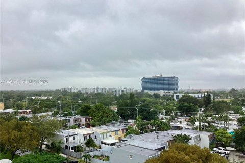 Condominio en alquiler en North Miami, Florida, 2 dormitorios, 89.46 m2 № 2055163 - foto 7