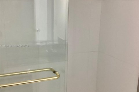 Condominio en alquiler en North Miami, Florida, 2 dormitorios, 89.46 m2 № 2055163 - foto 15