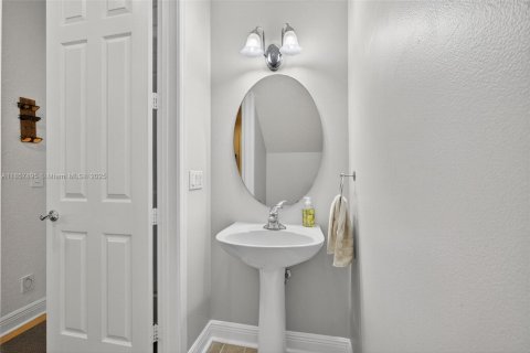 Townhouse in Jupiter, Florida 3 bedrooms, 170.85 sq.m. № 1882282 - photo 6