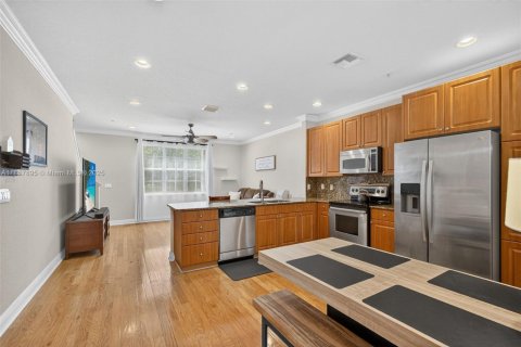 Townhouse in Jupiter, Florida 3 bedrooms, 170.85 sq.m. № 1882282 - photo 8
