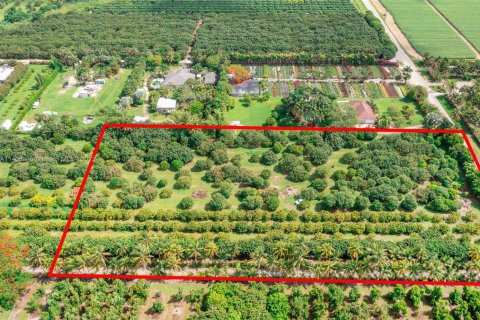 Propiedad comercial en venta en Miami-Dade, Florida № 1861263 - foto 15