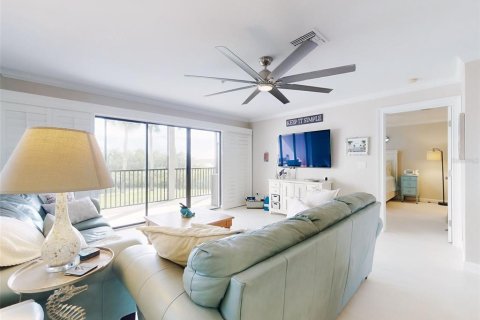 Condo in New Smyrna Beach, Florida, 2 bedrooms  № 1597440 - photo 16