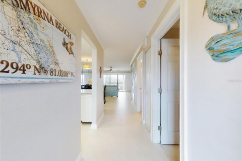 Condo in New Smyrna Beach, Florida, 2 bedrooms  № 1597440 - photo 4