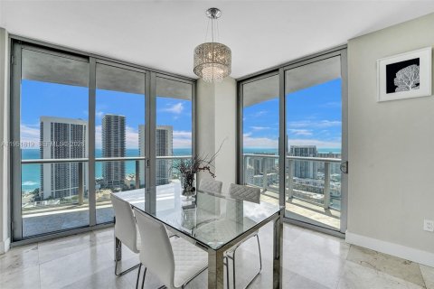 Condominio en venta en Hallandale Beach, Florida, 3 dormitorios, 161.37 m2 № 2180458 - foto 8