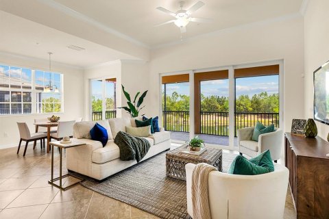 Condominio en venta en Lakewood Ranch, Florida, 3 dormitorios, 220.74 m2 № 1650487 - foto 9