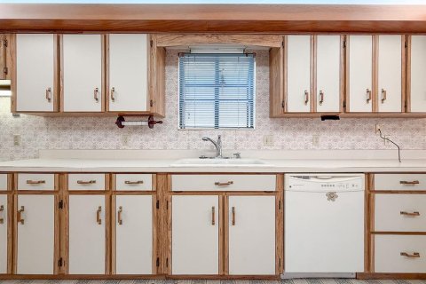 Купить виллу или дом в Порт-Оранж, Флорида 8 комнат, 185.9м2, № 2143080 - фото 14