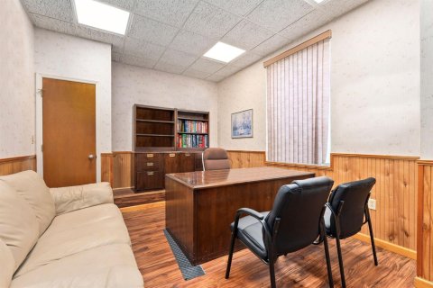 Commercial property in St. Lucie, Florida № 2245638 - photo 21