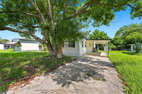 Apartment in Port Richey, Florida 2 bedrooms, 62.43 sq.m. № 2198486 - photo 18