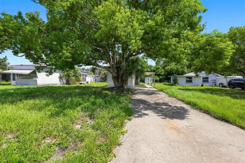 Apartment in Port Richey, Florida 2 bedrooms, 62.43 sq.m. № 2198486 - photo 19