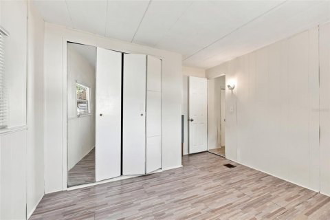 Apartment in Port Richey, Florida 2 bedrooms, 62.43 sq.m. № 2198486 - photo 13