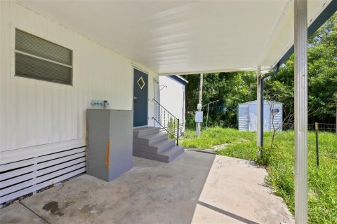 Apartment in Port Richey, Florida 2 bedrooms, 62.43 sq.m. № 2198486 - photo 2